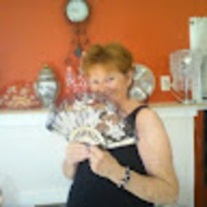 Meet your Posher, Lorraine